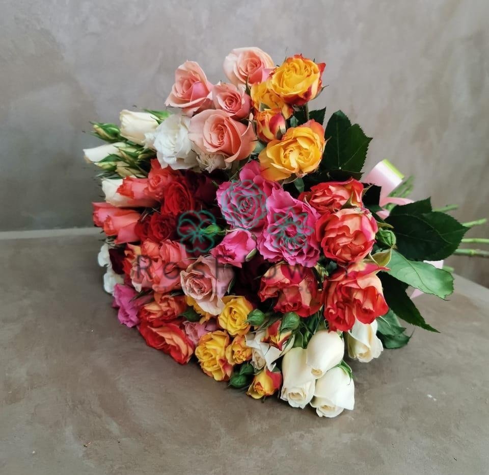 Букет цветов из: Розы в Электроизолятор