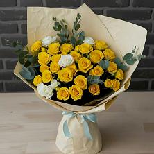Букет цветов из:  Розы в Электроизолятор