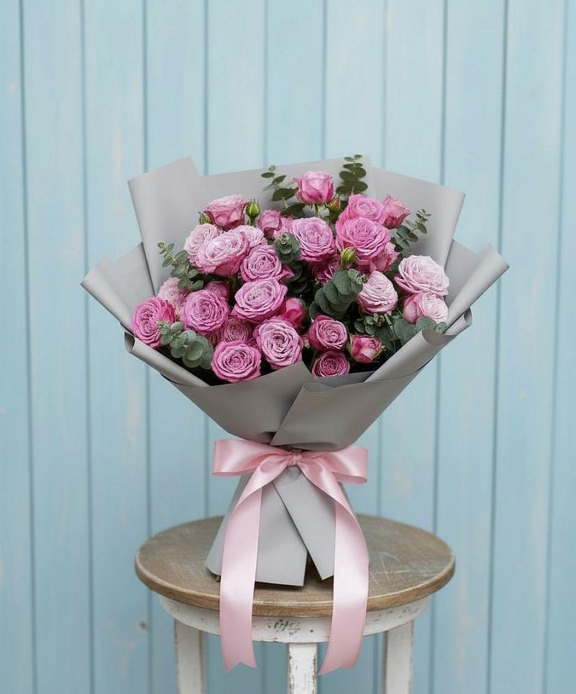 Букет цветов из: Розы в Электроизолятор