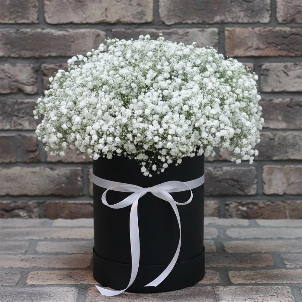 Цветочная композиция из Гипсофила в шляпной коробке в Электроизолятор