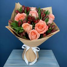 Букет цветов из:  Розы и Альстромерии в Электроизолятор