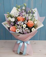 Букет цветов из:  Лизиантусы, Розы, Альстромерии и Гипсофила в Электроизолятор