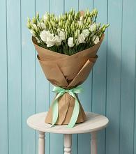 Букет цветов из:  Лизиантусы в Электроизолятор