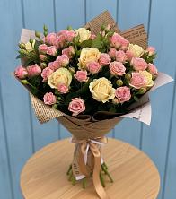 Букет цветов из:  Розы в Электроизолятор