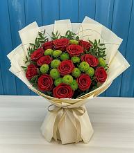 Букет цветов из:  Розы и Хризантемы в Электроизолятор