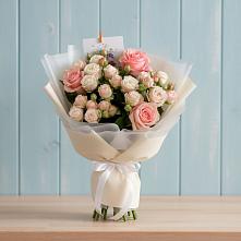 Букет цветов из:  Розы #REPLACE_PRED# Электроизолятор