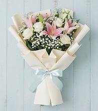 Букет цветов из:  Лилии в Электроизолятор