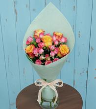 Букет цветов из:  Розы в Электроизолятор